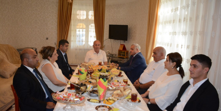 İcra başçısı Tərtər Rayon Mərkəzi Xəstəxanası PHŞ-nin direktor müavini-baş həkim Bəkir Nağıyevi 70 illik yubileyi münasibətilə təbrik edib